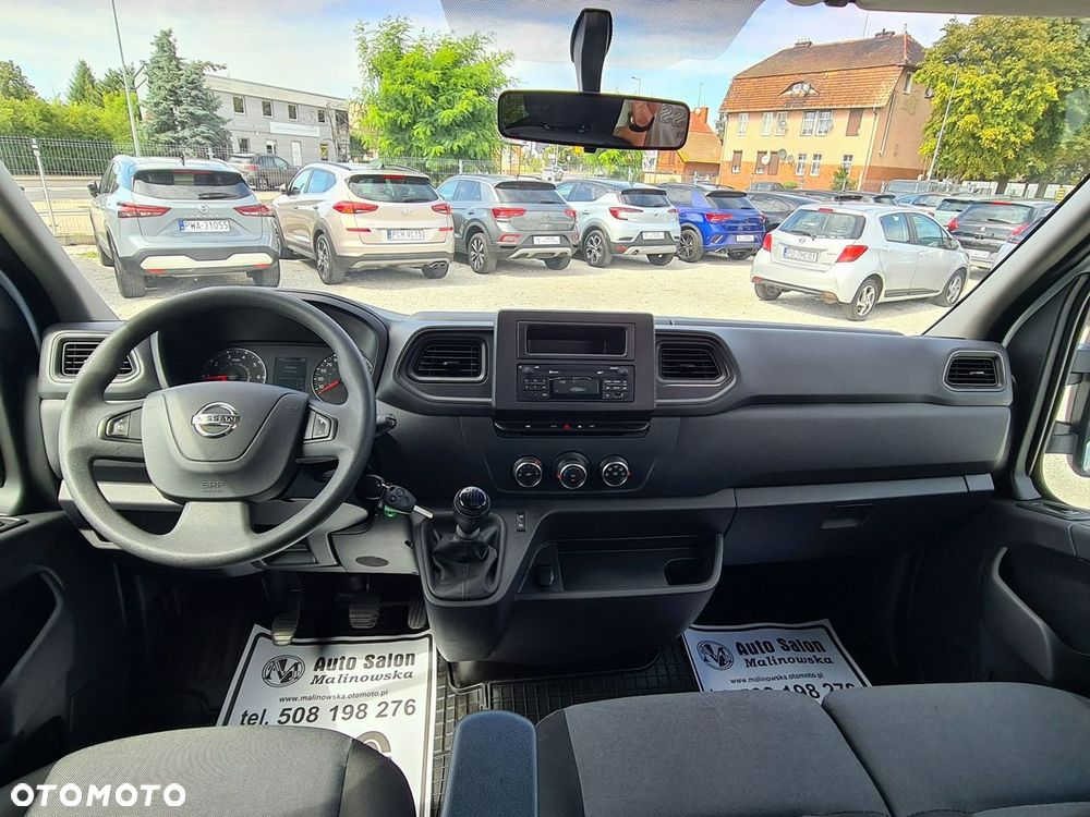 Nissan Interstar - 10