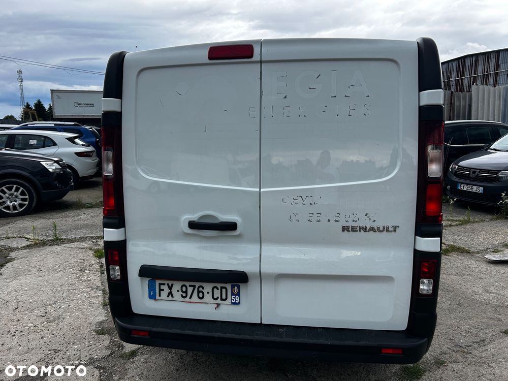Renault TRAFIC - 2