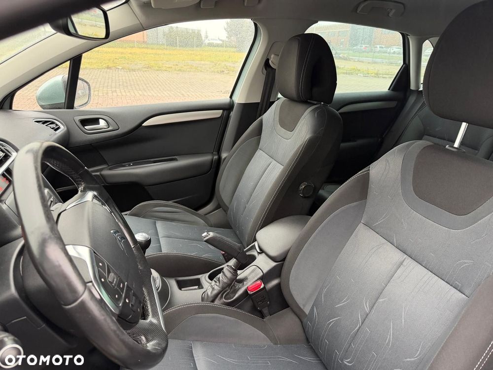 Citroën C4 HDi 90 Attraction - 11