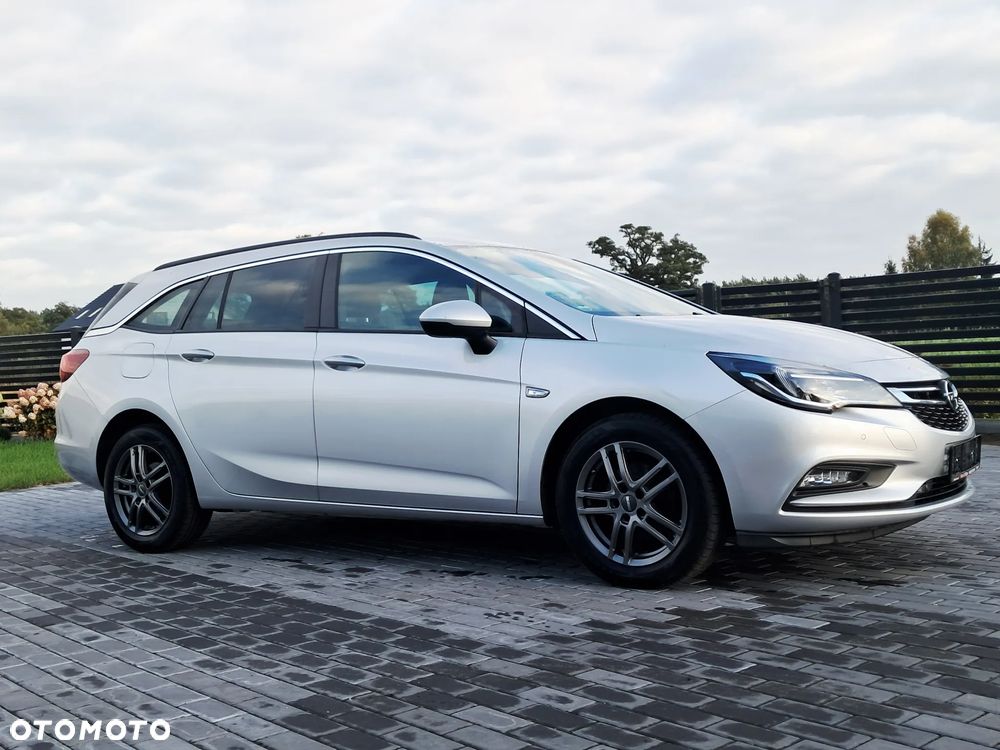 Opel Astra V 1.4 T Enjoy - 4