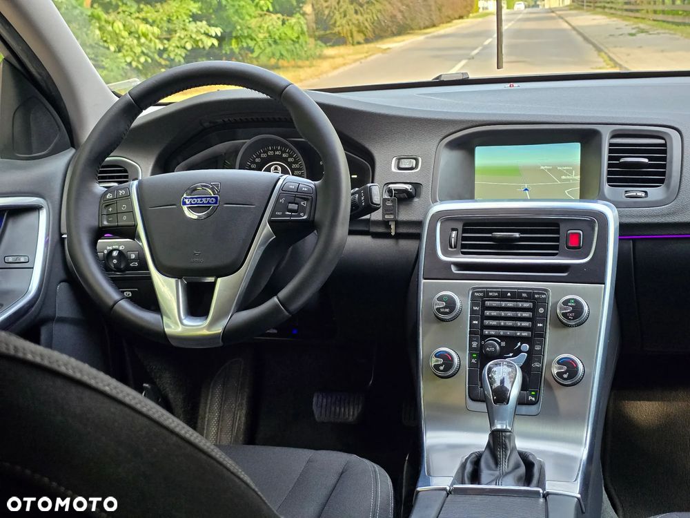 Volvo V60 D3 Geartronic Business Edition - 29