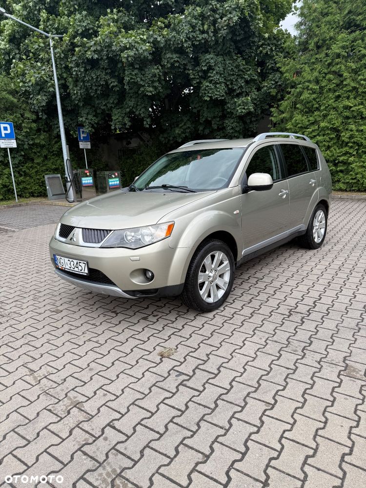 Mitsubishi Outlander 2.0 DID Intense - 1
