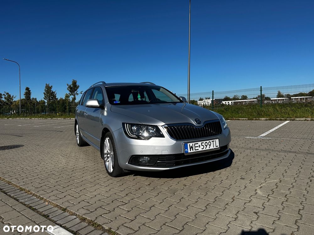Skoda Superb 1.8 TSI Active DSG - 24