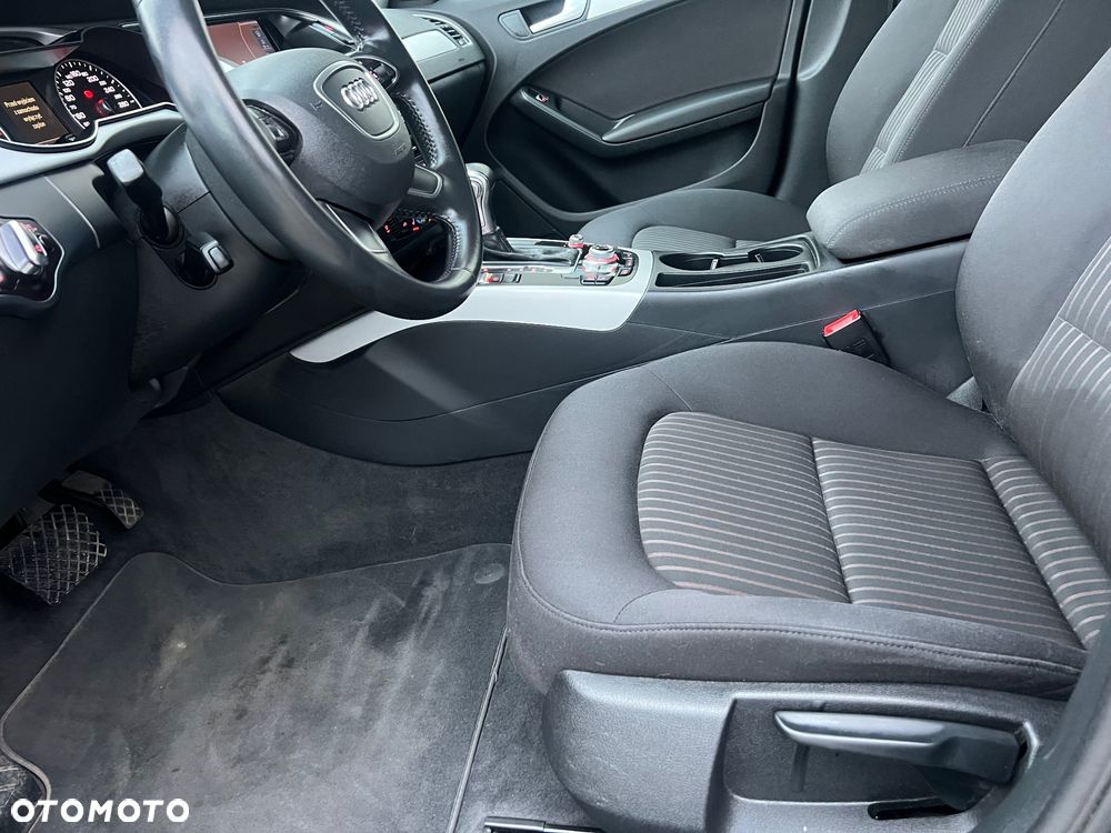 Audi A4 Avant 2.0 TDI DPF clean diesel multitronic Attraction - 26