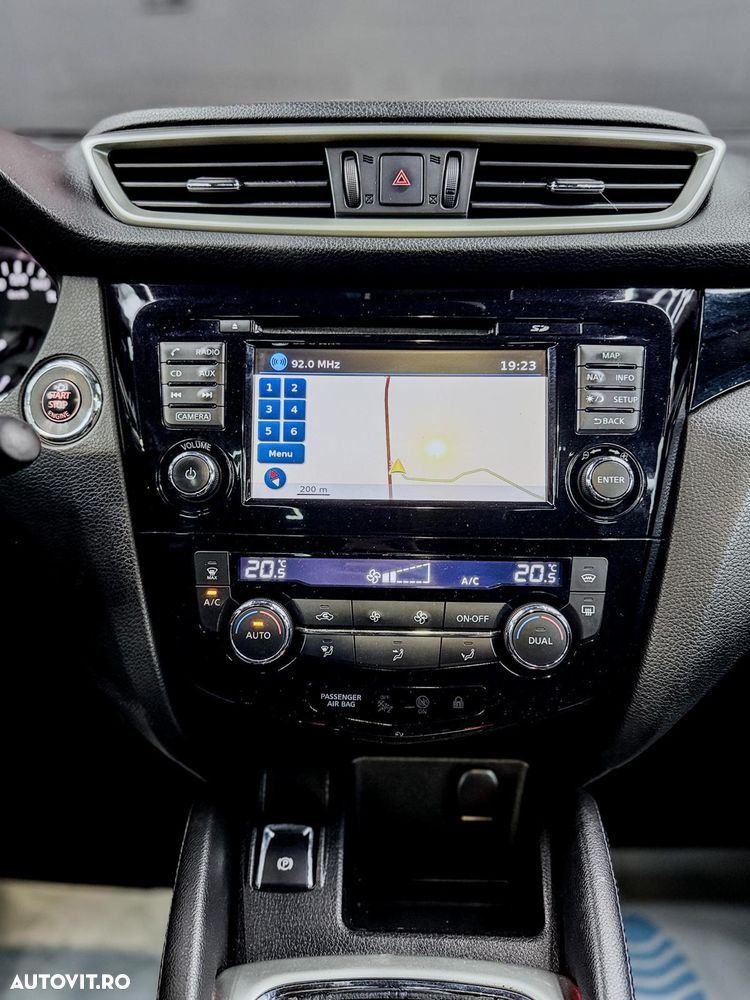 Nissan Qashqai 1.6 DCI TEKNA - 15