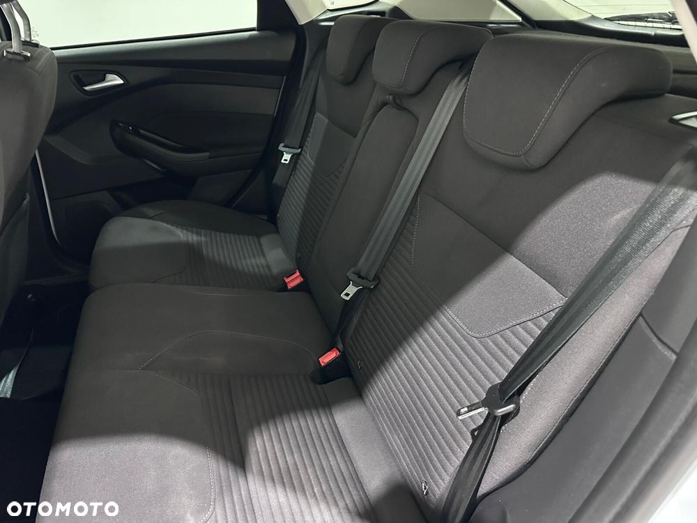 Ford Focus - 27
