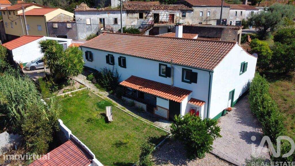 Moradia isolada T4 em São Miguel, Santa Eufémia e Rabaçal - Grande imagem: 4/40
