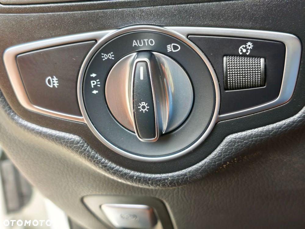 Mercedes-Benz GLC 200 d 4Matic 9G-TRONIC - 34