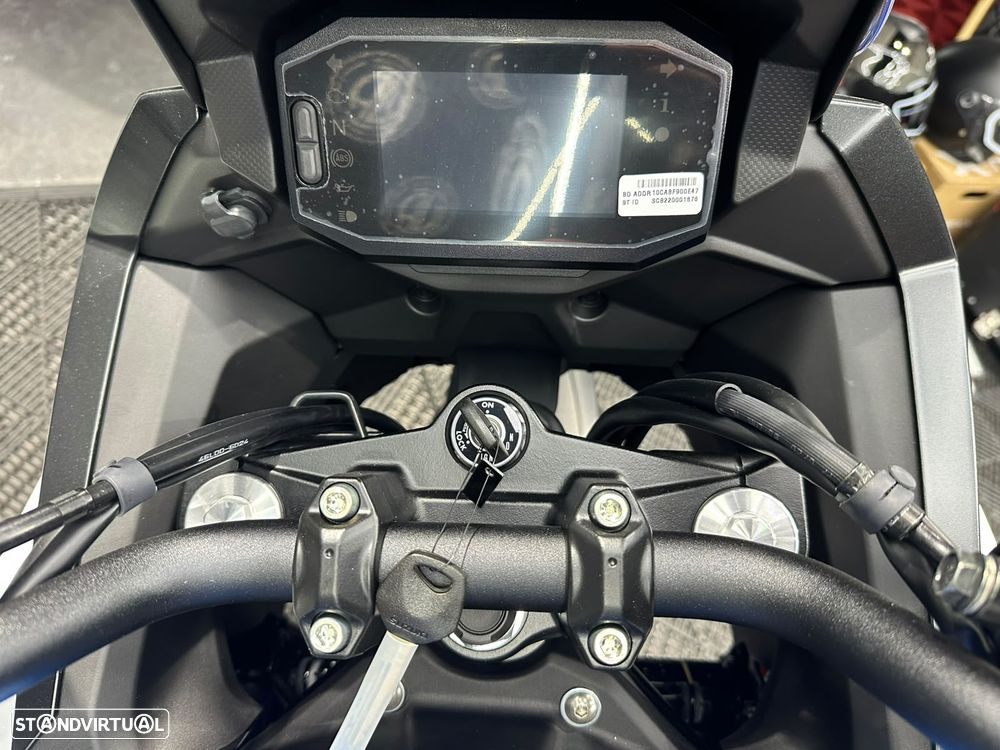 Suzuki SV 7GX - 3