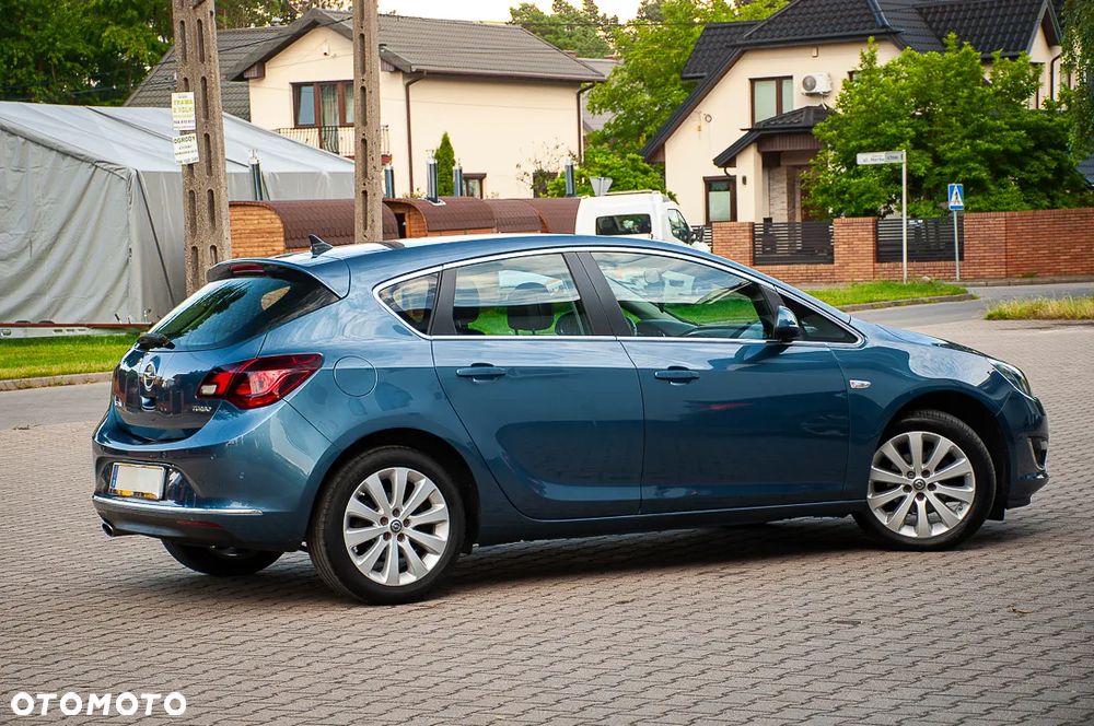 Opel Astra 1.4 Turbo - 23