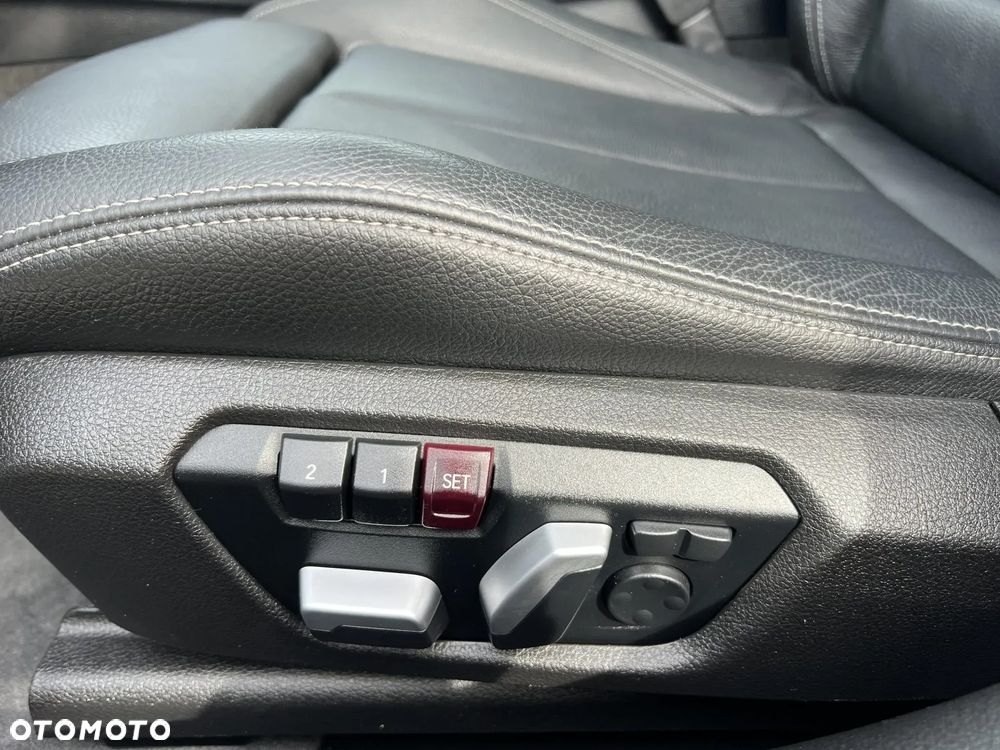 BMW Seria 3 - 17