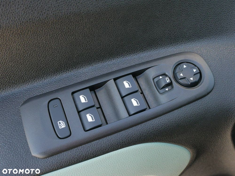 Citroën Berlingo XL 1.2 PureTech Feel S&S (7-os.) - 21