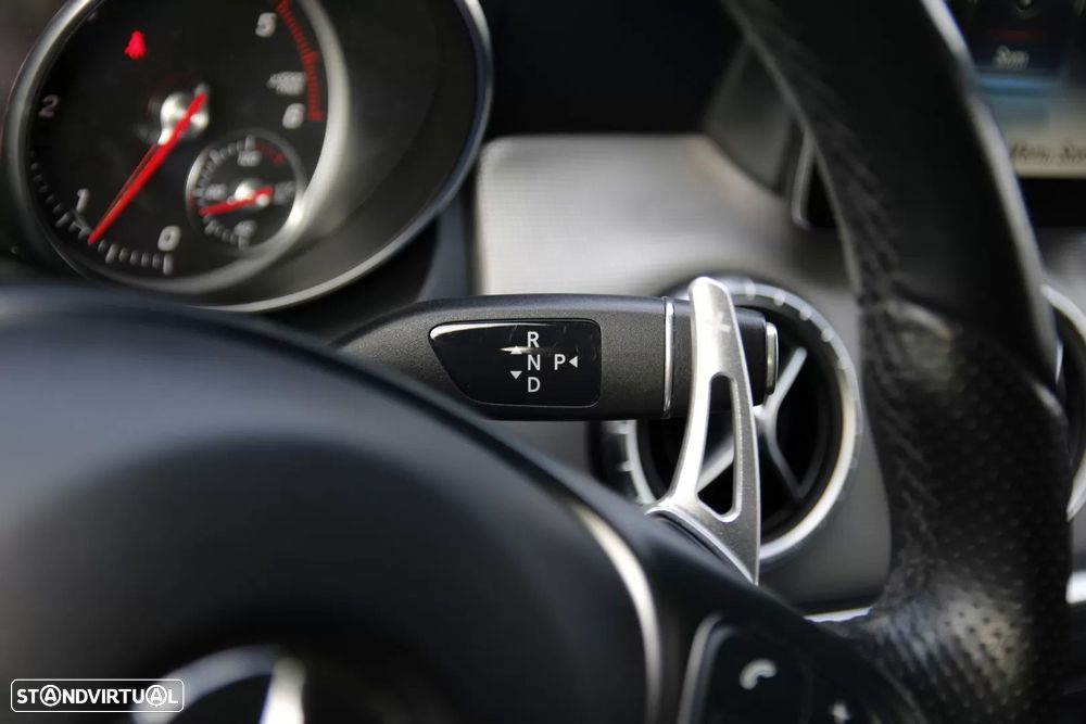 Mercedes-Benz CLA 200 d Shooting Brake AMG Line Aut. - 32