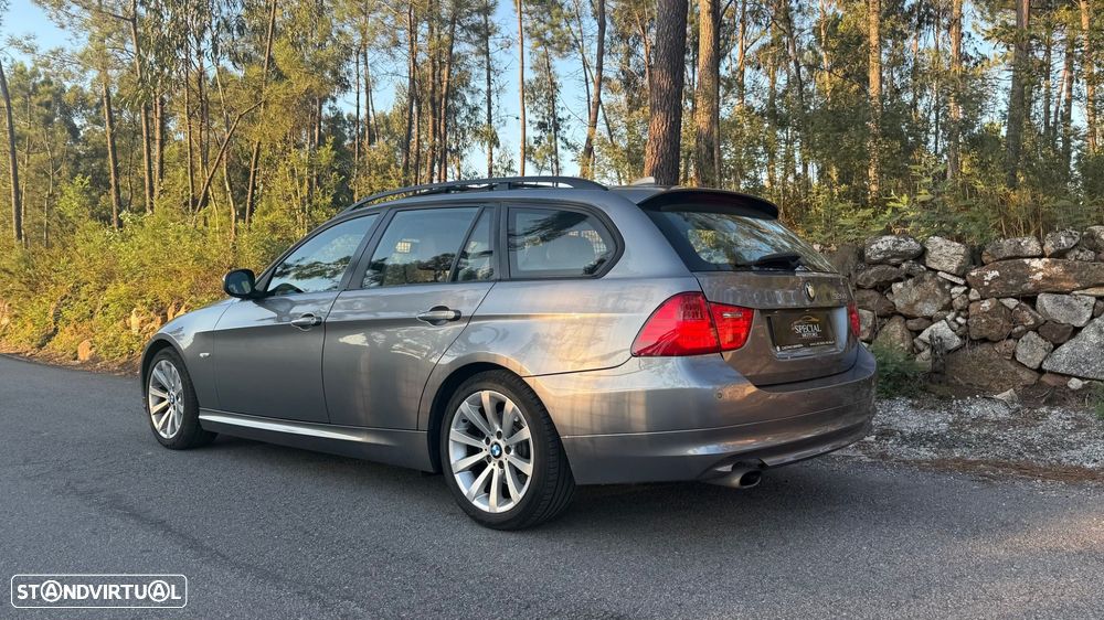 BMW 320 d Sport - 16