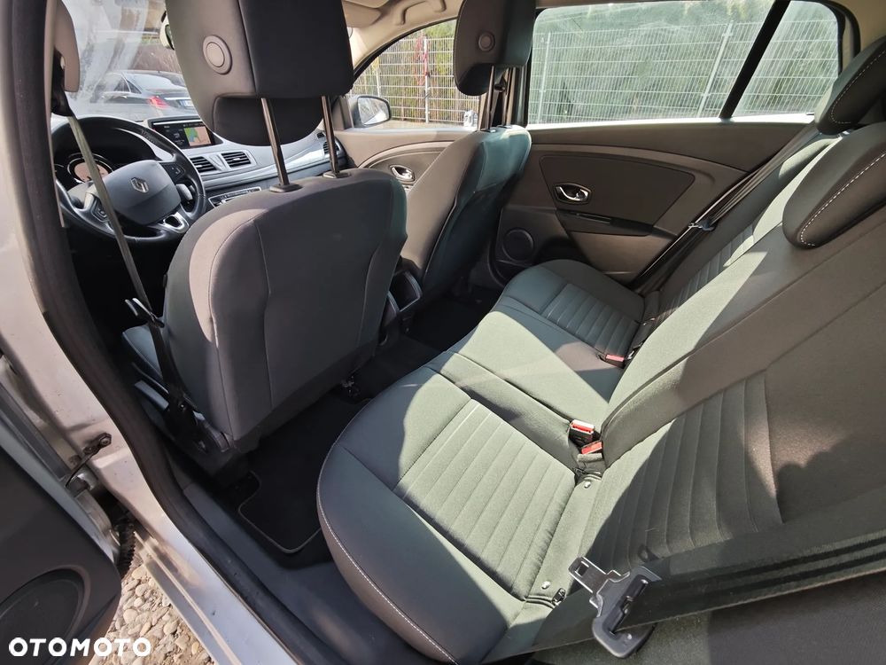 Renault Megane ENERGY dCi 110 EDC LIMITED - 10