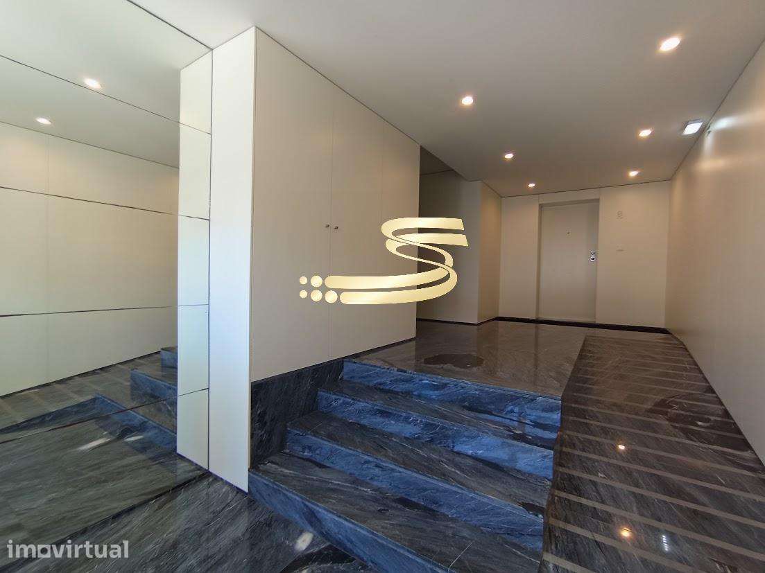 Apartamento T1 Mobilado e Equipado. Excelente Localização - Grande imagem: 2/9