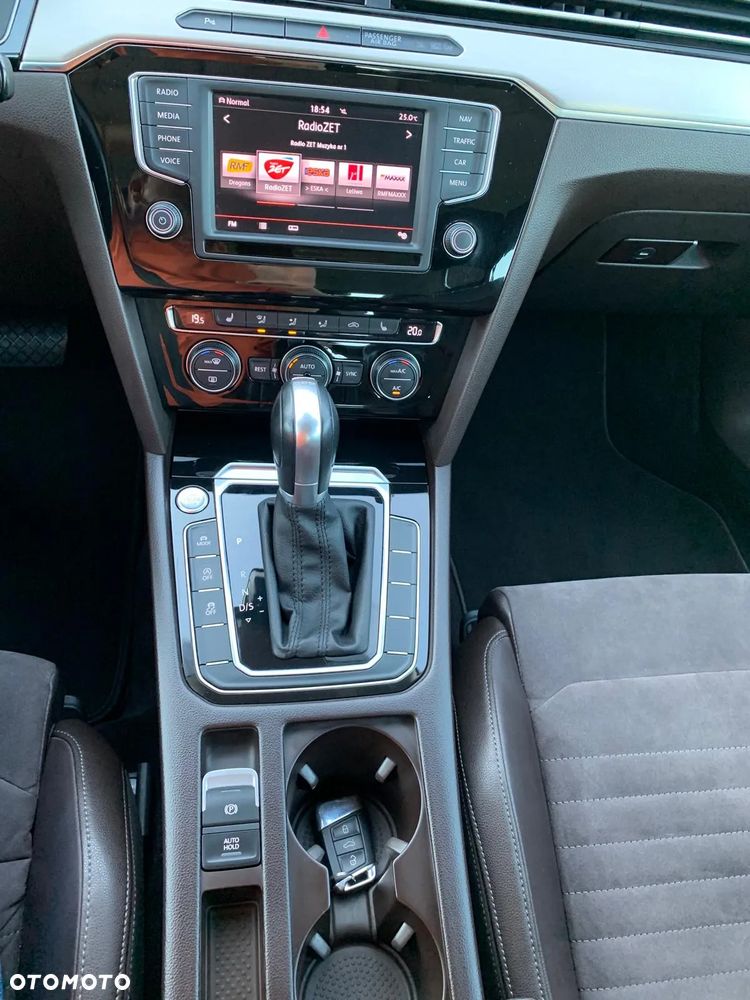 Volkswagen Passat 2.0 TDI BMT Highline DSG - 21