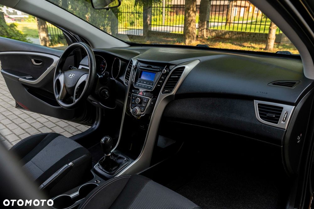 Hyundai i30 1.4 CRDi Advantage - 21