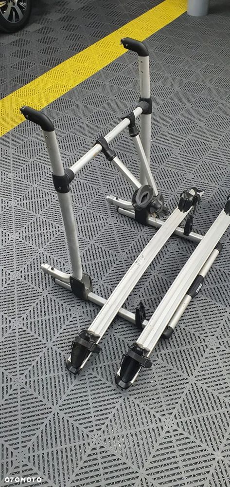 Bagażnik rowerowy kamper  Thule Elite  Fiamma na 3 rowery - 4