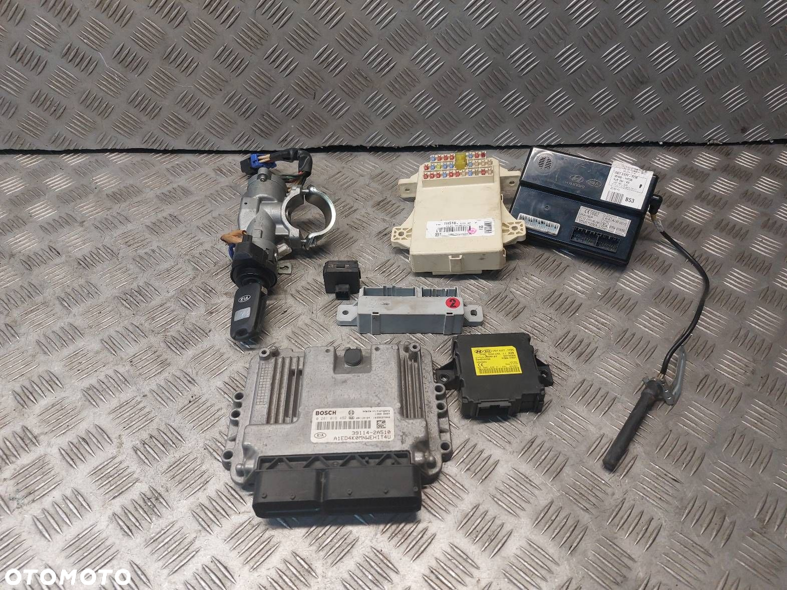ZESTAW STARTOWY KIA CEED I LIFT 1.6 CRDI 0281016492 - 12