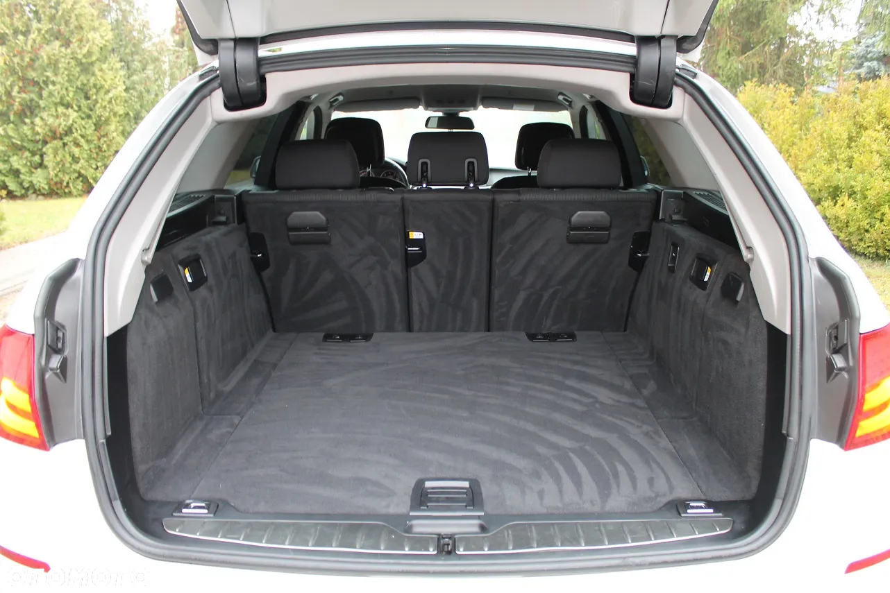 BMW Seria 5 520d Touring - 12