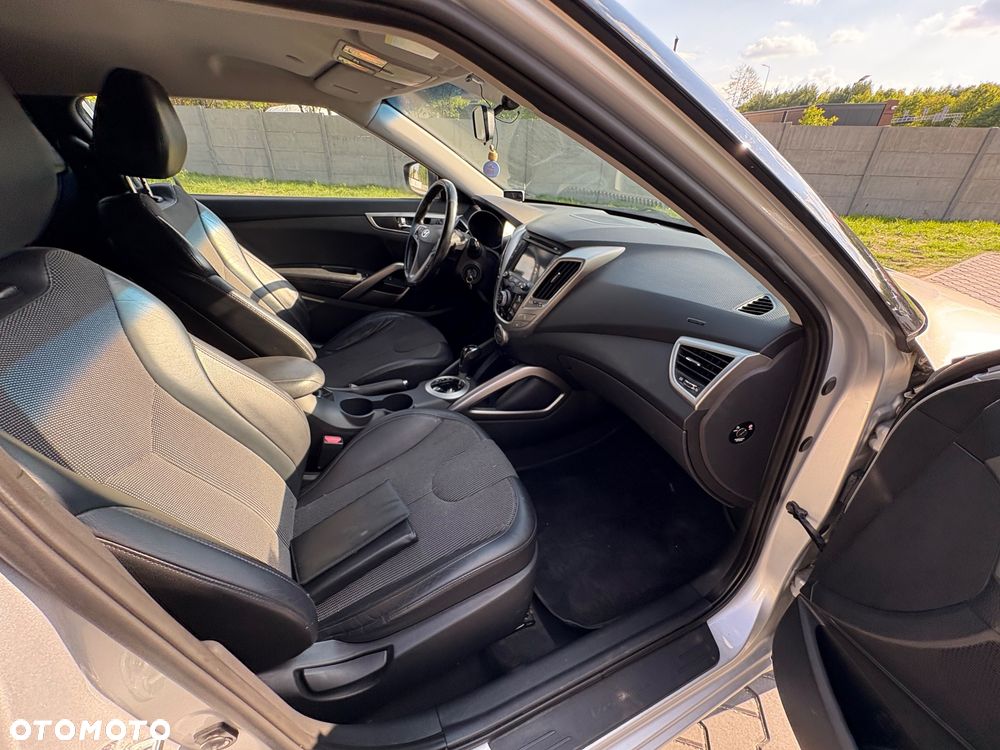 Hyundai Veloster 1.6 GDI Premium - 27
