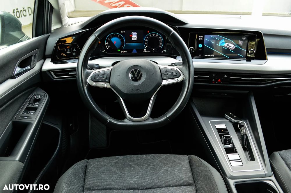 Volkswagen Golf - 39