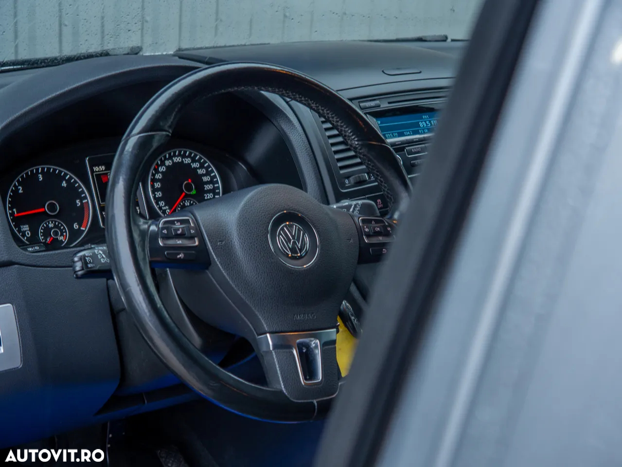 Volkswagen Multivan - 11