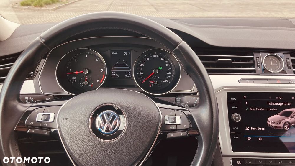 Volkswagen Passat 2.0 TDI SCR DSG Business - 8