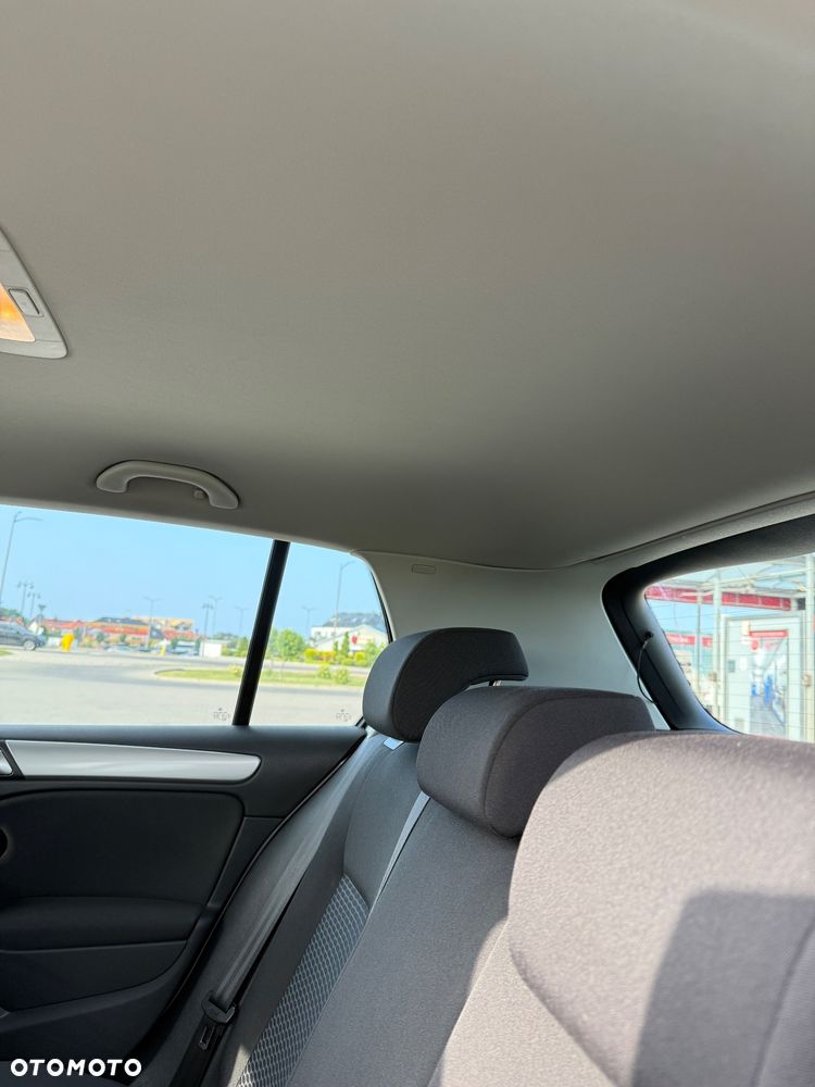 Volkswagen Golf - 14