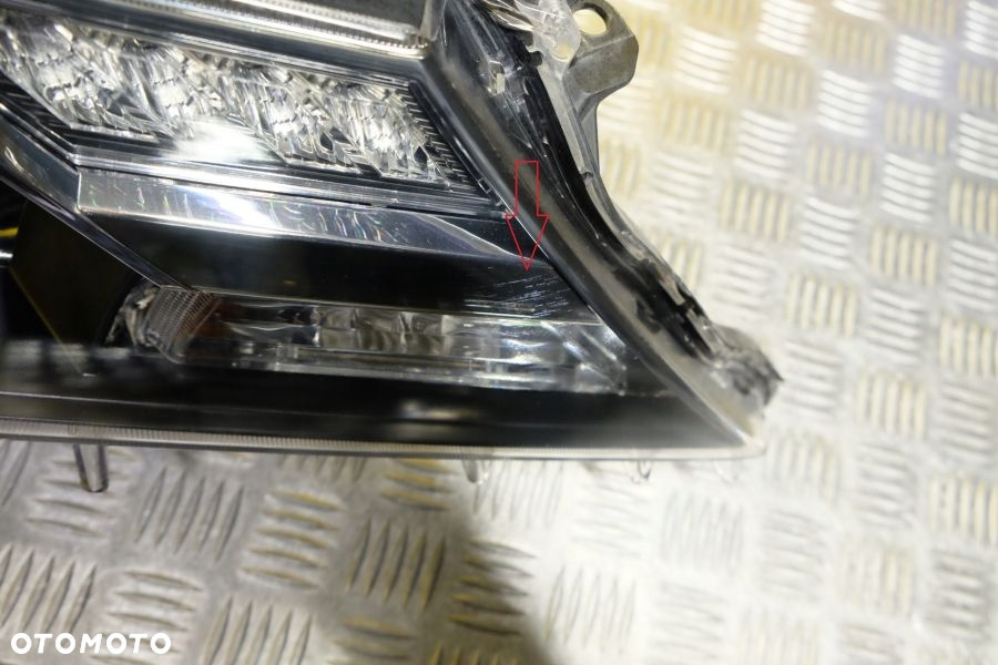 TOYOTA RAV4 2013- REFLEKTOR LAMPA PRAWA ZWYKŁA SOCZEWKOWA USA - 10