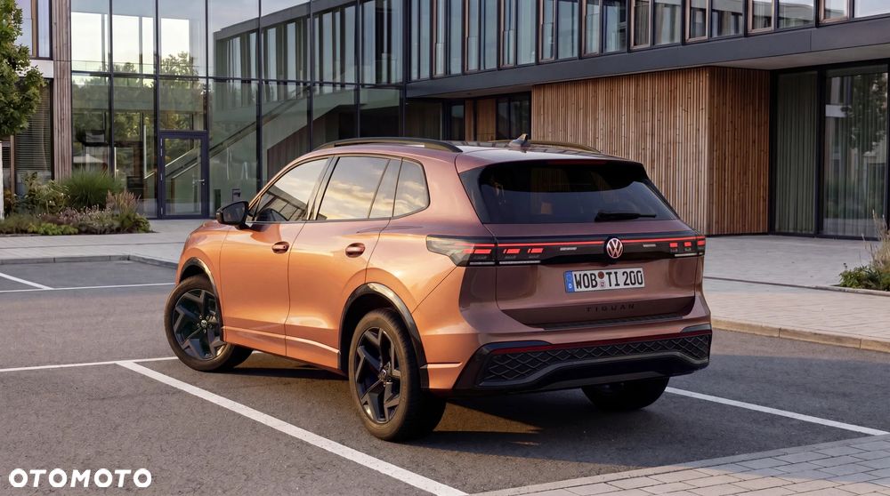 Volkswagen Tiguan - 4