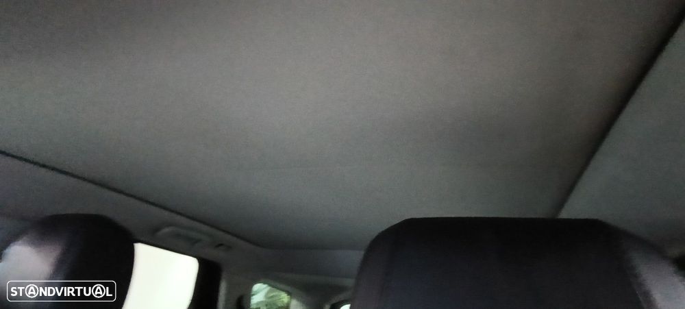 Land Rover Discovery Sport 2.0 D AWD R-Dynamic S - 31