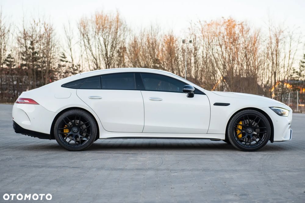 Mercedes-Benz AMG GT 63 S 4Matic+ Speedshift MCT 9G - 2