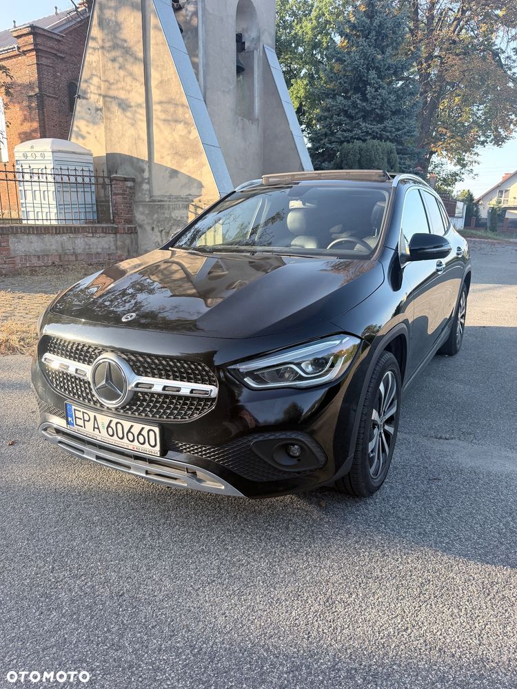 2021 Mercedes-Benz GLA 250 8G-DCT Edition 2021, photograph 1