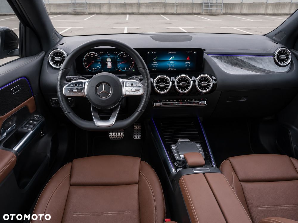 Mercedes-Benz GLA 250 4-Matic AMG Line - 5