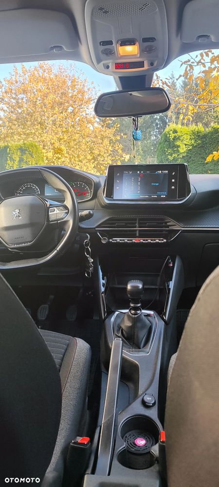 Peugeot 2008 - 11
