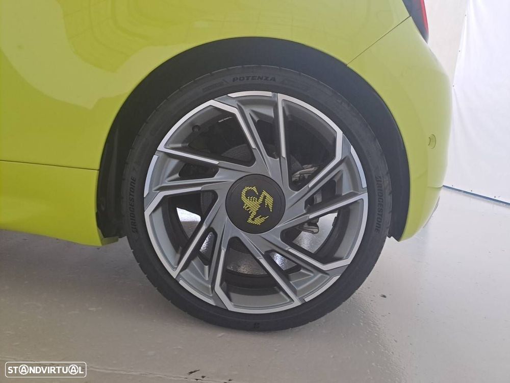 Abarth 500e - 11