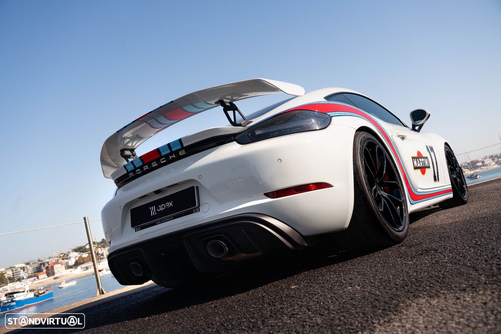 Porsche 718 Cayman GT4 PDK - 18