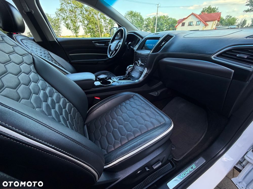 Ford Edge 2.0 TDCi Bi-Turbo 4x4 Vignale - 34
