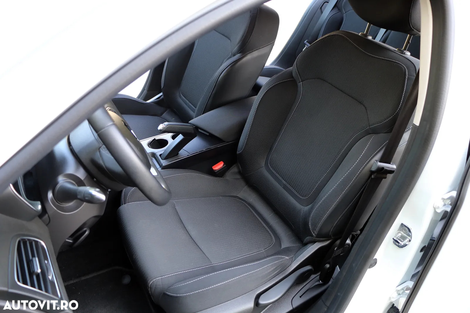 Renault Megane Blue dCi 115 Authentic - 14