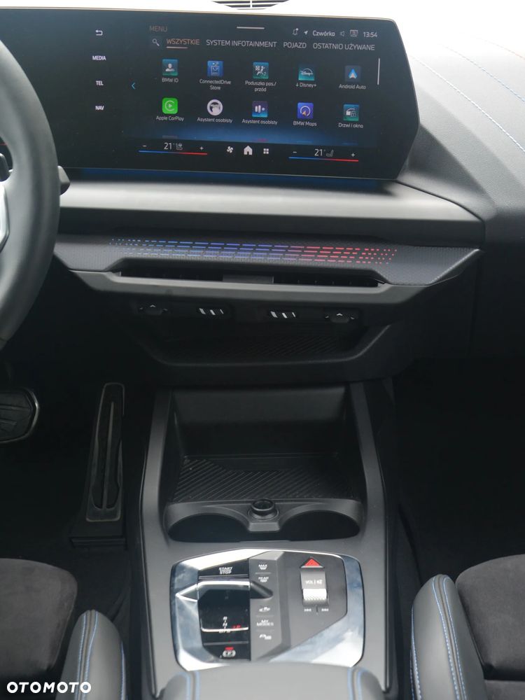 BMW Seria 1 120 mHEV - 8