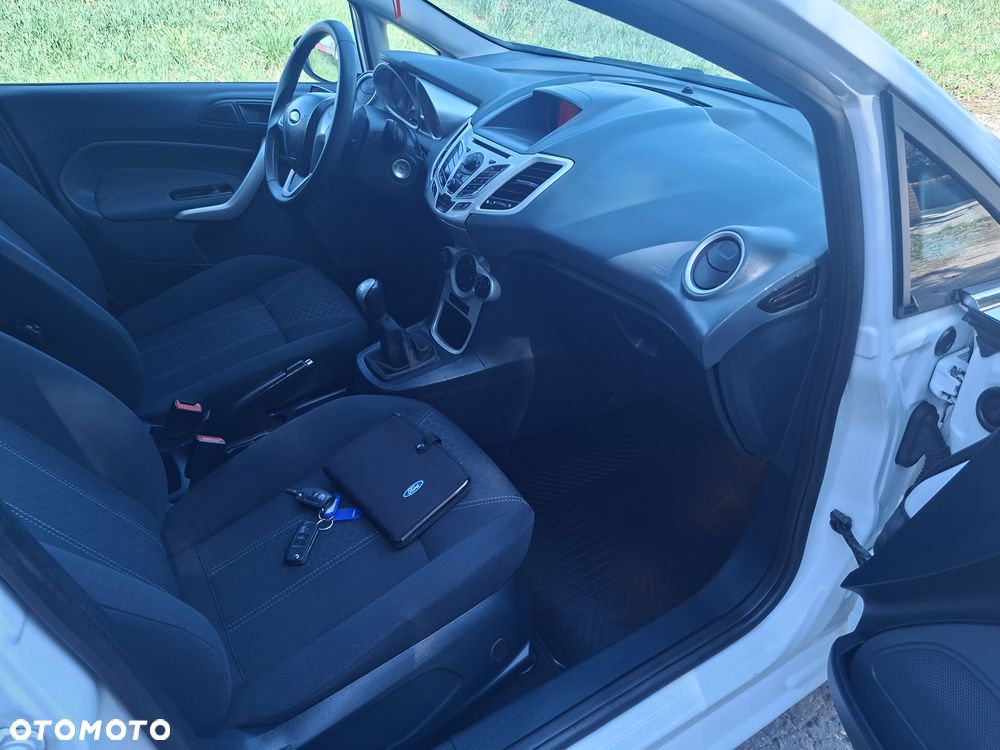 Ford Fiesta 1.6 Titanium - 10