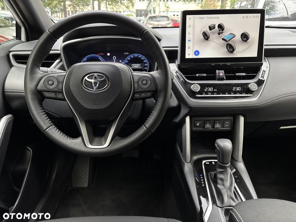 Toyota Corolla Cross - 18