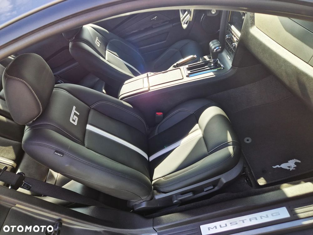 Ford Mustang 5.0 V8 GT Premium - 12