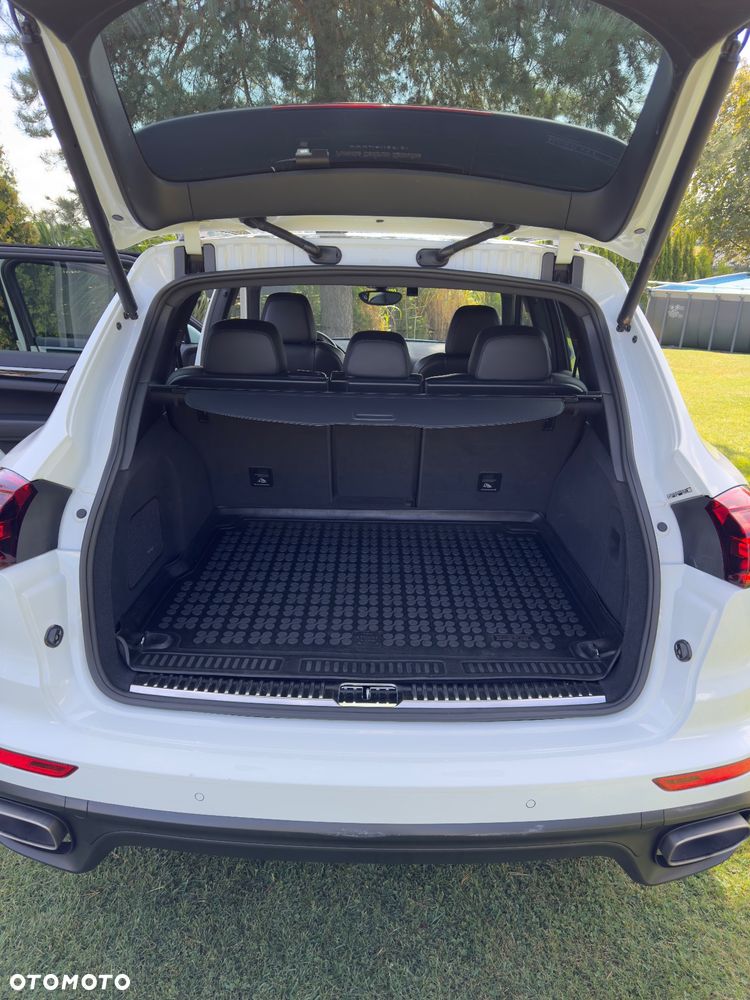 Porsche Cayenne Diesel Platinum Edition - 22