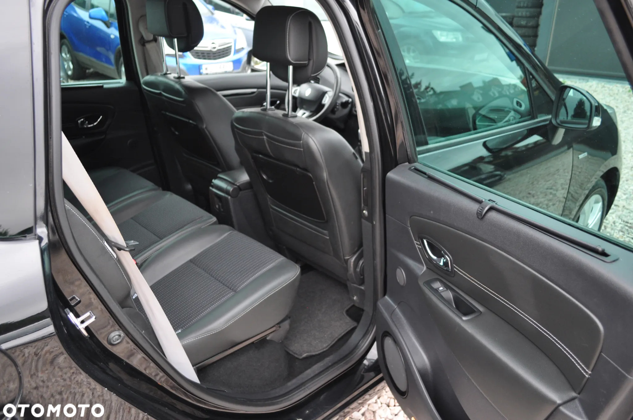 Renault Scenic 1.5 dCi Bose EDC - 17