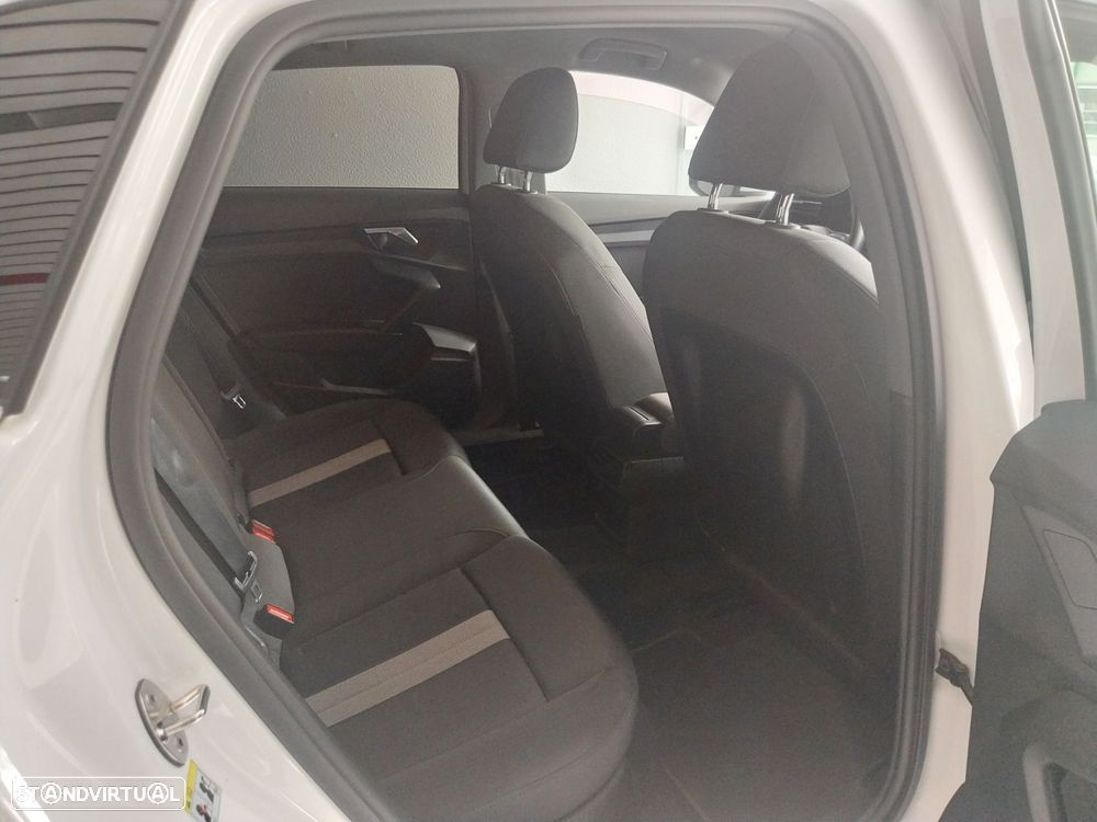 Audi A3 Sportback 30 TFSI - 10
