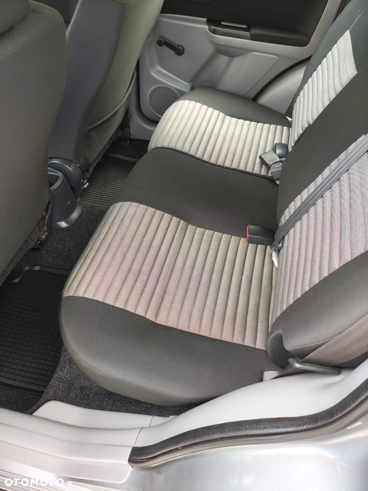 Suzuki SX4 - 9