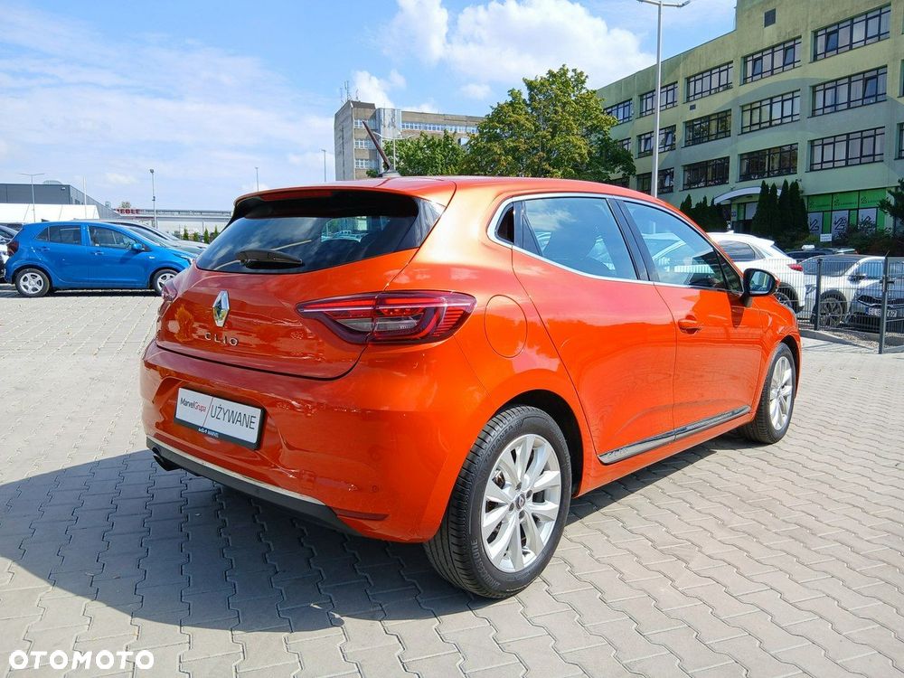 Renault Clio - 9